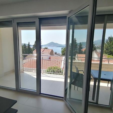 Apartman Sara Pržno المظهر الخارجي الصورة